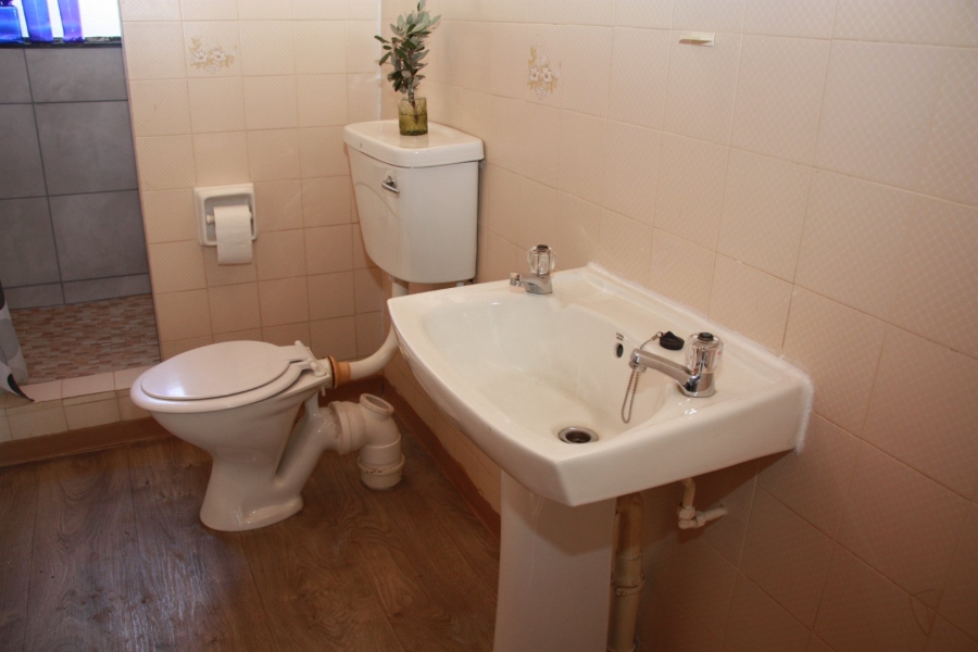 2 Bedroom Property for Sale in Pellissier Free State